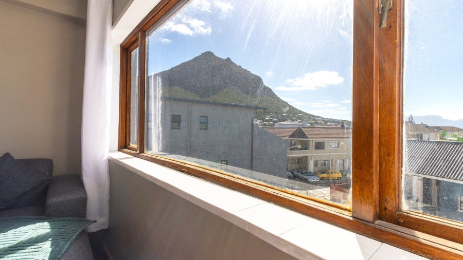 2 Bedroom Property for Sale in Muizenberg Western Cape